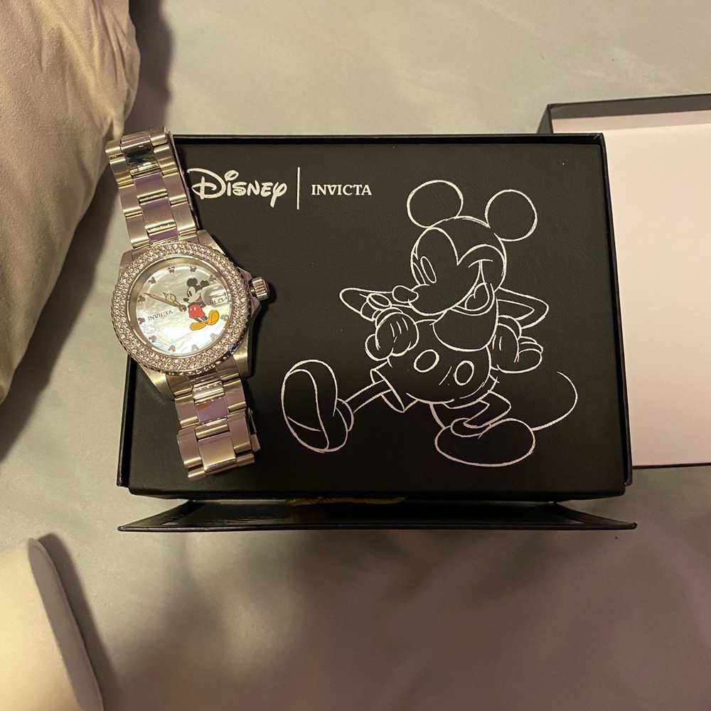 Invicta Mickey Watch - Picture 5 of 6